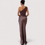 Tilda™ | One-Shoulder-Satin-Maxikleid