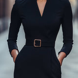 Nora | Verfeinertes Schwarzes Kleid mit Gürtel und Mandarin-Kragen